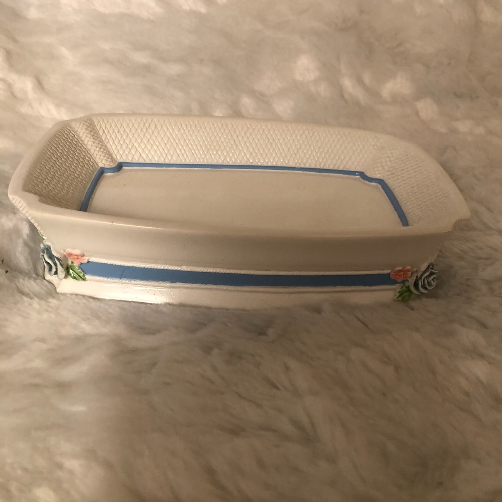 Tommy Hilfiger Emily Hand Painted Ceramic Soap Dish NWT